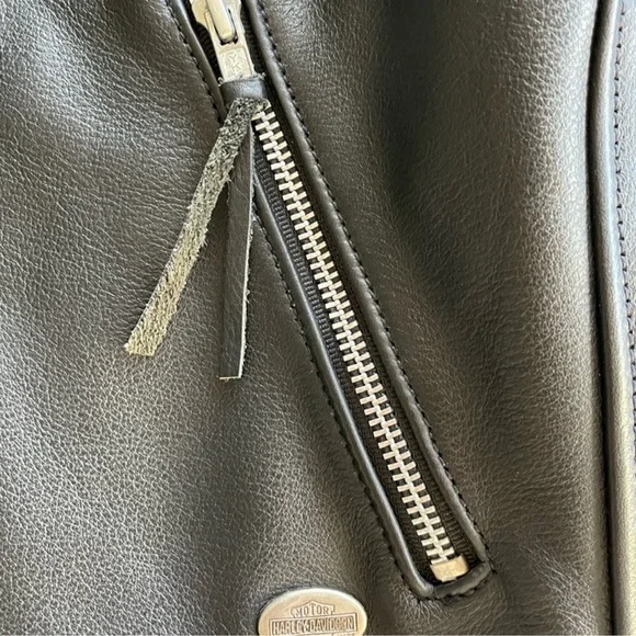 Harley Davidson women’s leather riding jacket. - Picture 9 of 9